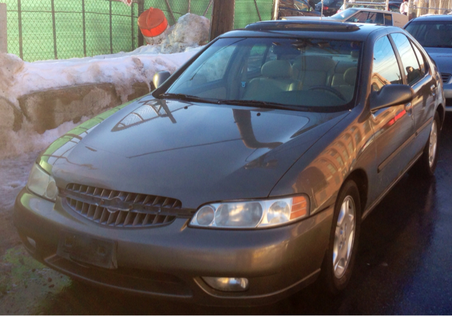 2000 Nissan Altima 3.0 Quattro