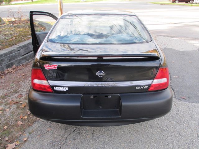 2000 Nissan Altima Unknown