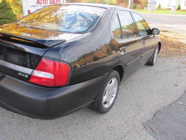 2000 Nissan Altima Unknown