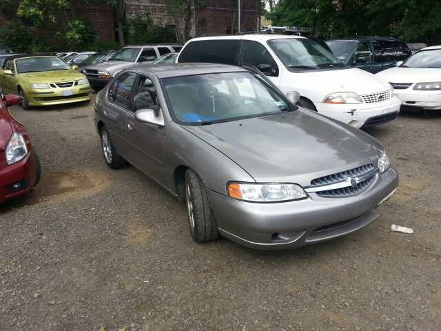 2000 Nissan Altima 3.0 Quattro