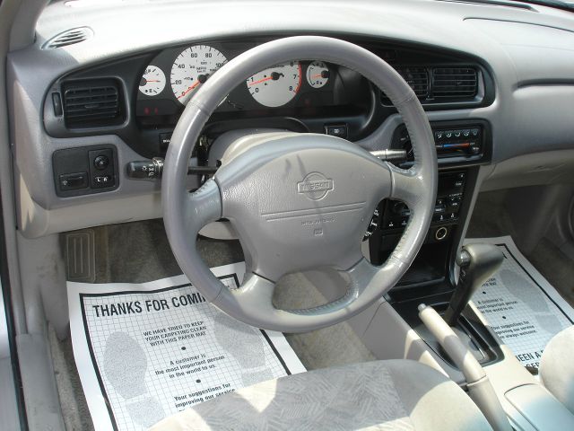 2000 Nissan Altima SE