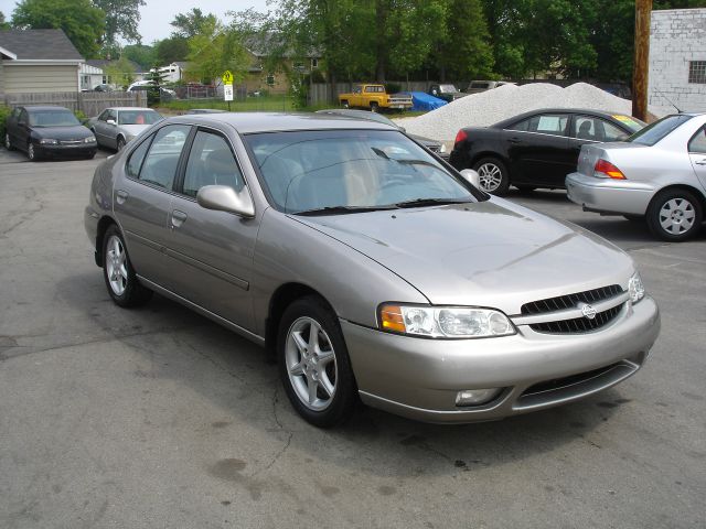 2000 Nissan Altima SE