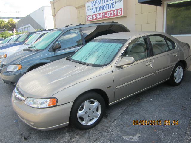 2001 Nissan Altima SE