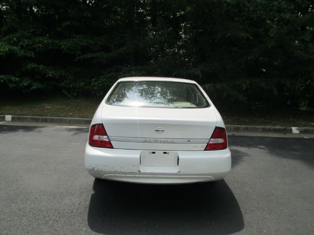 2001 Nissan Altima Unknown