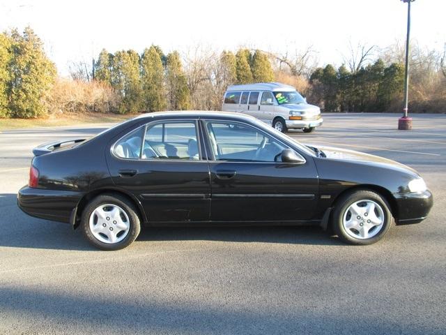 2001 Nissan Altima 3.0 Quattro