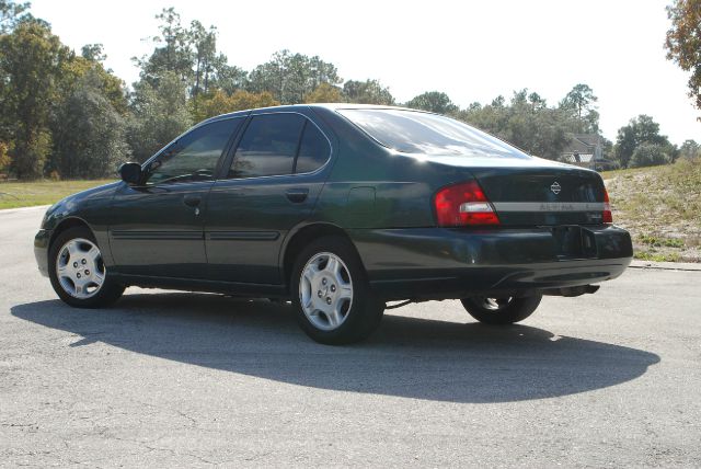 2001 Nissan Altima 3.0 Quattro