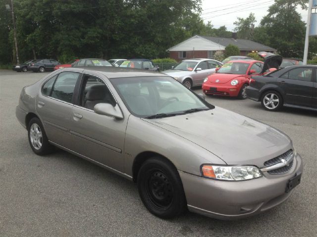 2001 Nissan Altima Unknown