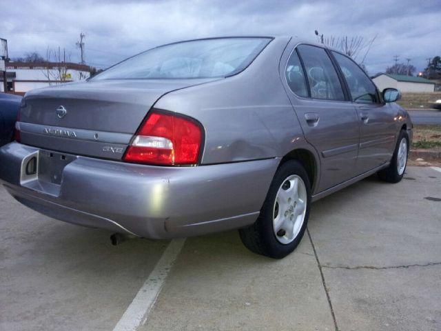 2001 Nissan Altima W/nav.sys