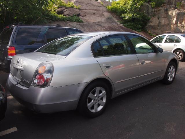 2002 Nissan Altima LX Convertible