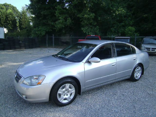 2002 Nissan Altima Pickupslt Quad Cab SWB 4WD 4x4 Truck