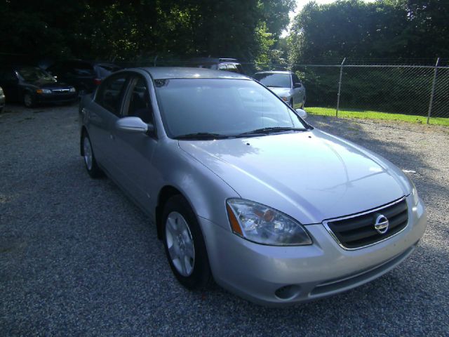 2002 Nissan Altima Pickupslt Quad Cab SWB 4WD 4x4 Truck