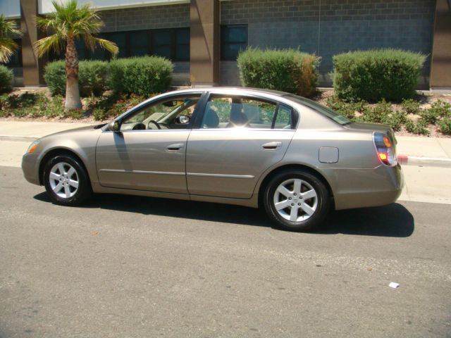 2002 Nissan Altima Pickupslt Quad Cab SWB 4WD 4x4 Truck