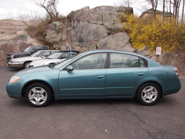 2002 Nissan Altima Pickupslt Quad Cab SWB 4WD 4x4 Truck