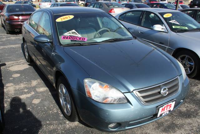 2002 Nissan Altima Base