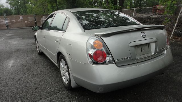 2002 Nissan Altima SLT Quad Cab 2WD