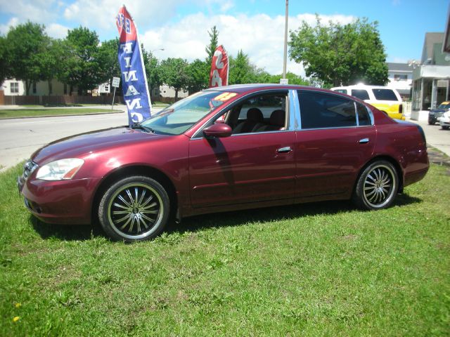 2002 Nissan Altima Pickupslt Quad Cab SWB 4WD 4x4 Truck