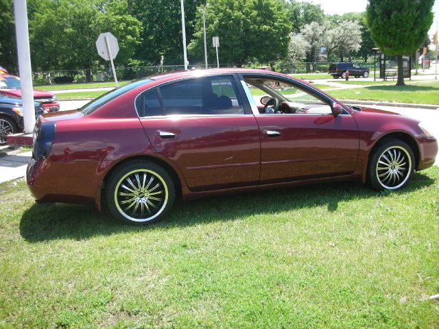 2002 Nissan Altima Pickupslt Quad Cab SWB 4WD 4x4 Truck