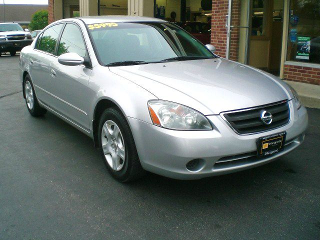 2002 Nissan Altima Pickupslt Quad Cab SWB 4WD 4x4 Truck