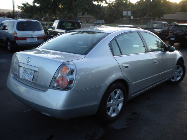 2002 Nissan Altima SLT Quad Cab 2WD