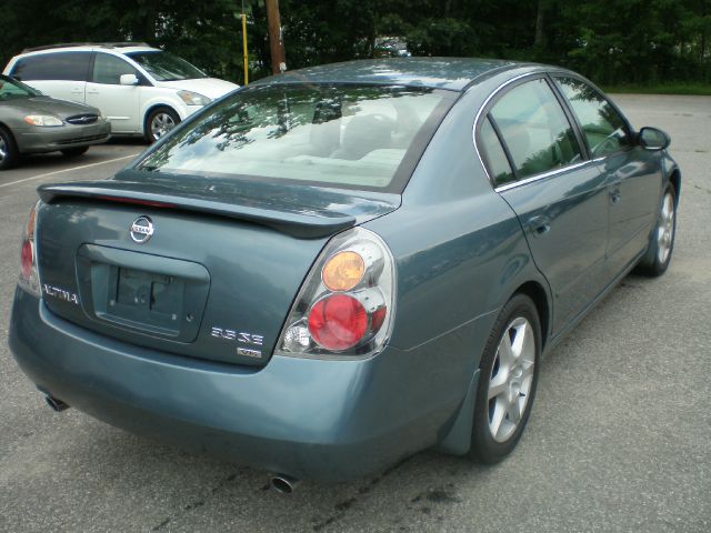 2002 Nissan Altima LE