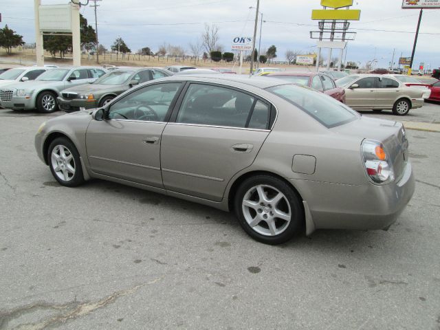 2002 Nissan Altima LE