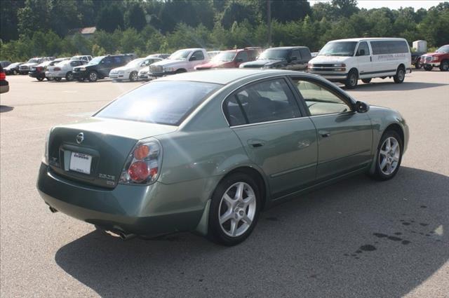 2002 Nissan Altima Economy