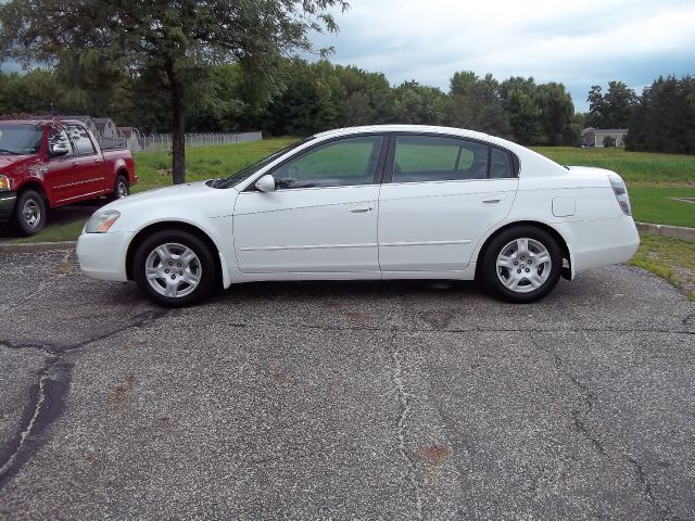 2002 Nissan Altima Pickupslt Quad Cab SWB 4WD 4x4 Truck