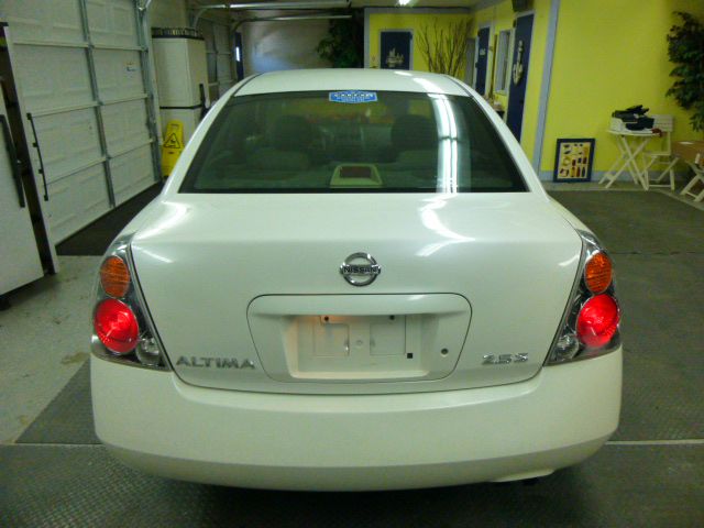 2002 Nissan Altima Pickupslt Quad Cab SWB 4WD 4x4 Truck