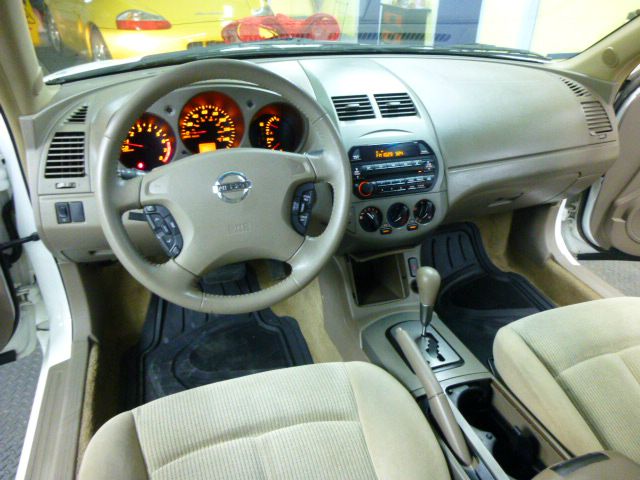 2002 Nissan Altima Pickupslt Quad Cab SWB 4WD 4x4 Truck