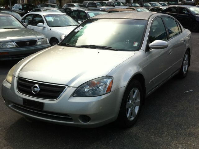 2002 Nissan Altima Pickupslt Quad Cab SWB 4WD 4x4 Truck