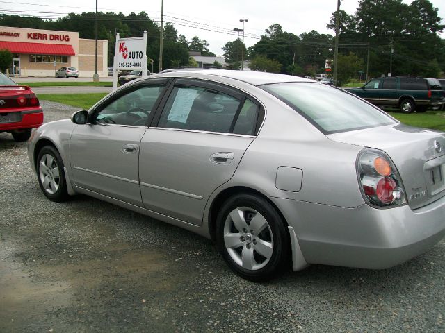 2002 Nissan Altima Pickupslt Quad Cab SWB 4WD 4x4 Truck