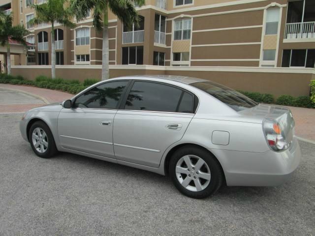 2002 Nissan Altima SLT Quad Cab 2WD