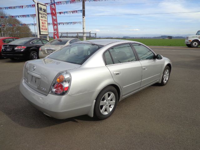 2002 Nissan Altima Pickupslt Quad Cab SWB 4WD 4x4 Truck