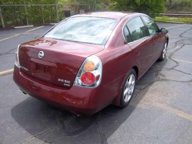 2002 Nissan Altima LE