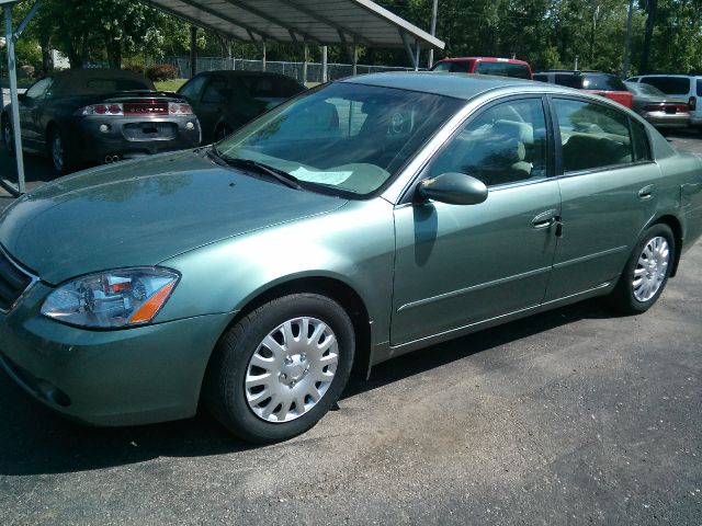 2002 Nissan Altima Pickupslt Quad Cab SWB 4WD 4x4 Truck