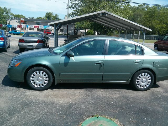 2002 Nissan Altima Pickupslt Quad Cab SWB 4WD 4x4 Truck