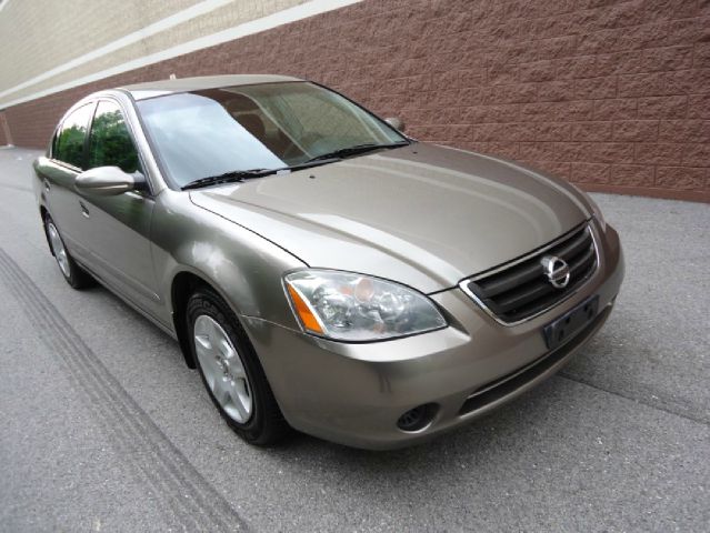 2002 Nissan Altima Pickupslt Quad Cab SWB 4WD 4x4 Truck