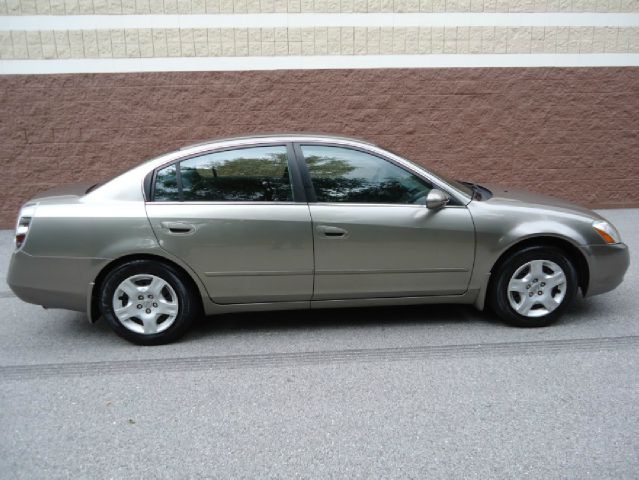 2002 Nissan Altima Pickupslt Quad Cab SWB 4WD 4x4 Truck