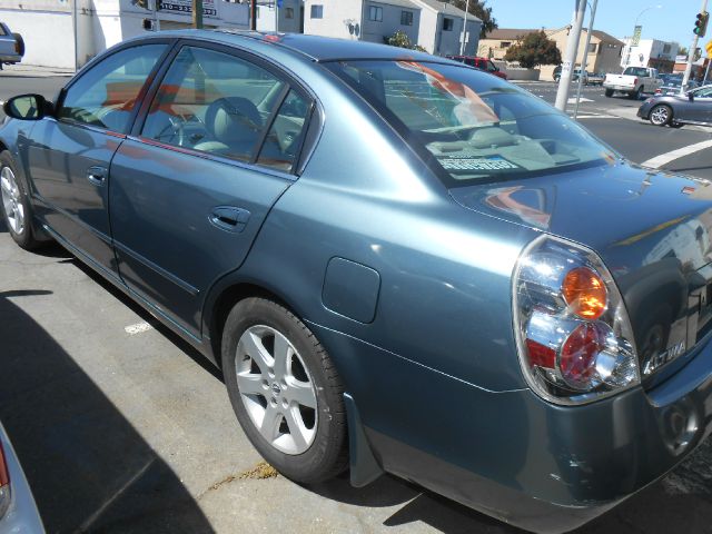 2002 Nissan Altima Pickupslt Quad Cab SWB 4WD 4x4 Truck