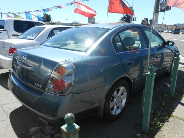 2002 Nissan Altima Pickupslt Quad Cab SWB 4WD 4x4 Truck