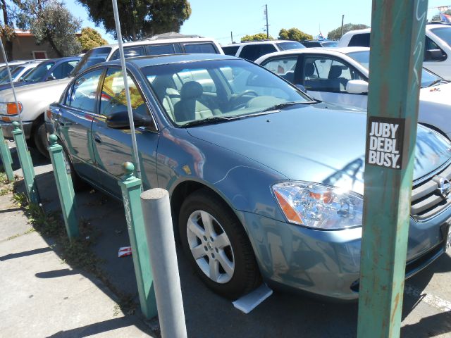 2002 Nissan Altima Pickupslt Quad Cab SWB 4WD 4x4 Truck