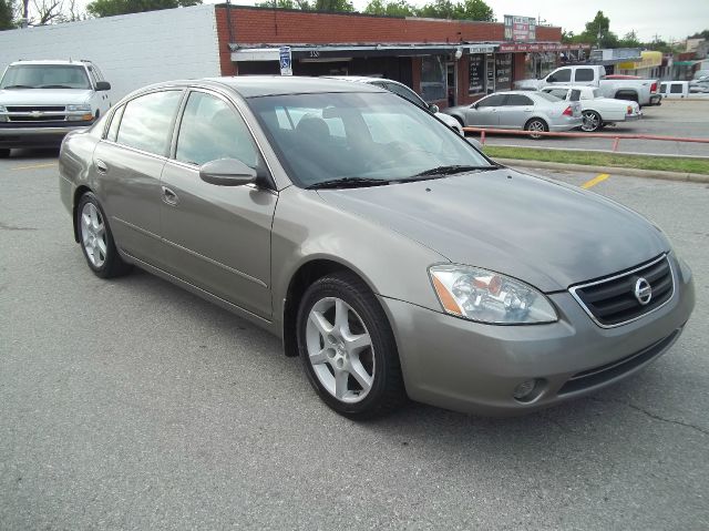 2002 Nissan Altima LE