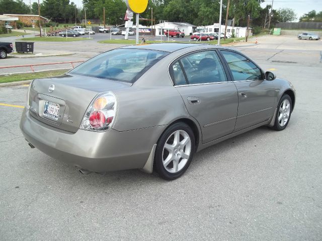 2002 Nissan Altima LE