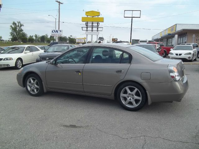 2002 Nissan Altima LE