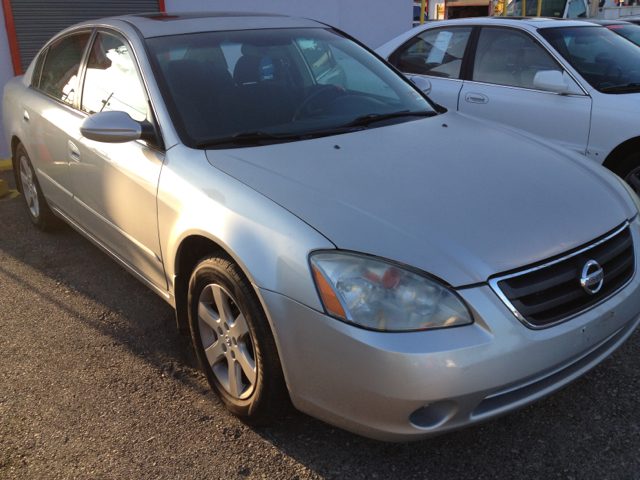 2002 Nissan Altima Pickupslt Quad Cab SWB 4WD 4x4 Truck