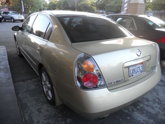 2002 Nissan Altima LE