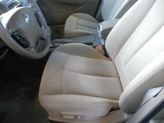 2002 Nissan Altima LE