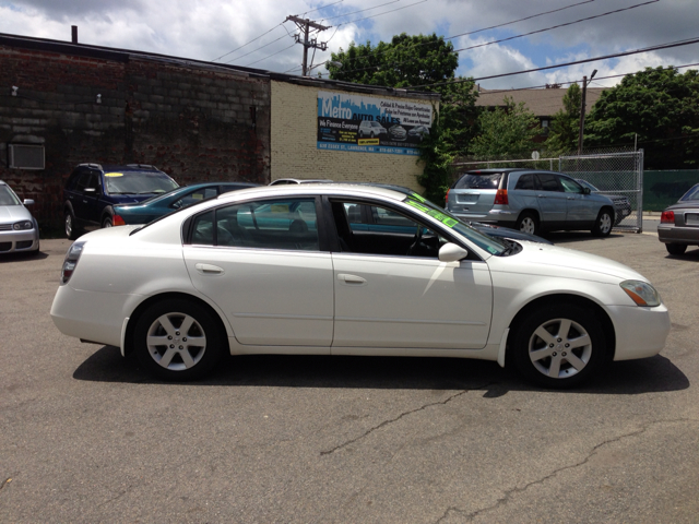 2002 Nissan Altima SLT Quad Cab 2WD