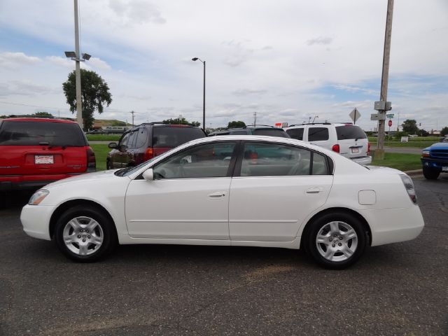 2002 Nissan Altima Pickupslt Quad Cab SWB 4WD 4x4 Truck