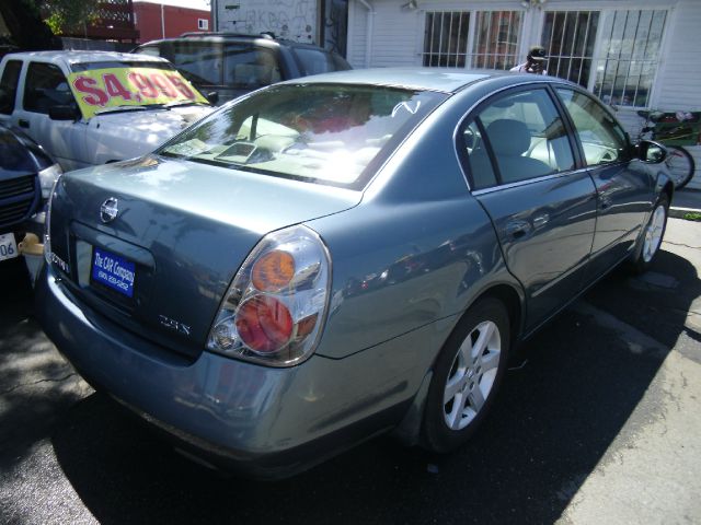 2002 Nissan Altima Pickupslt Quad Cab SWB 4WD 4x4 Truck